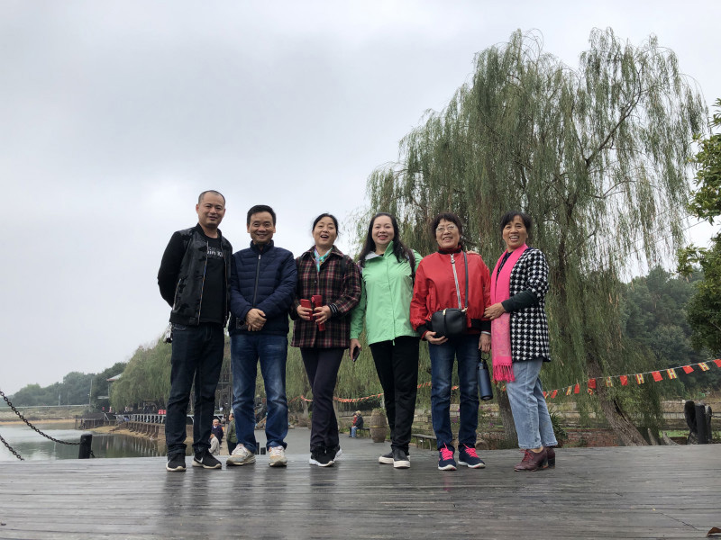 糧油集團組織離、退休老同志開展豐富多彩的活動