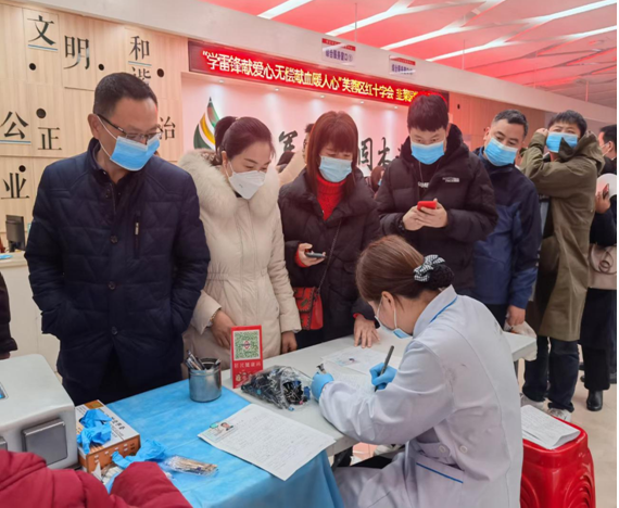 糧油集團團委、工會 開展“學雷鋒、獻愛心”——無償獻血活動