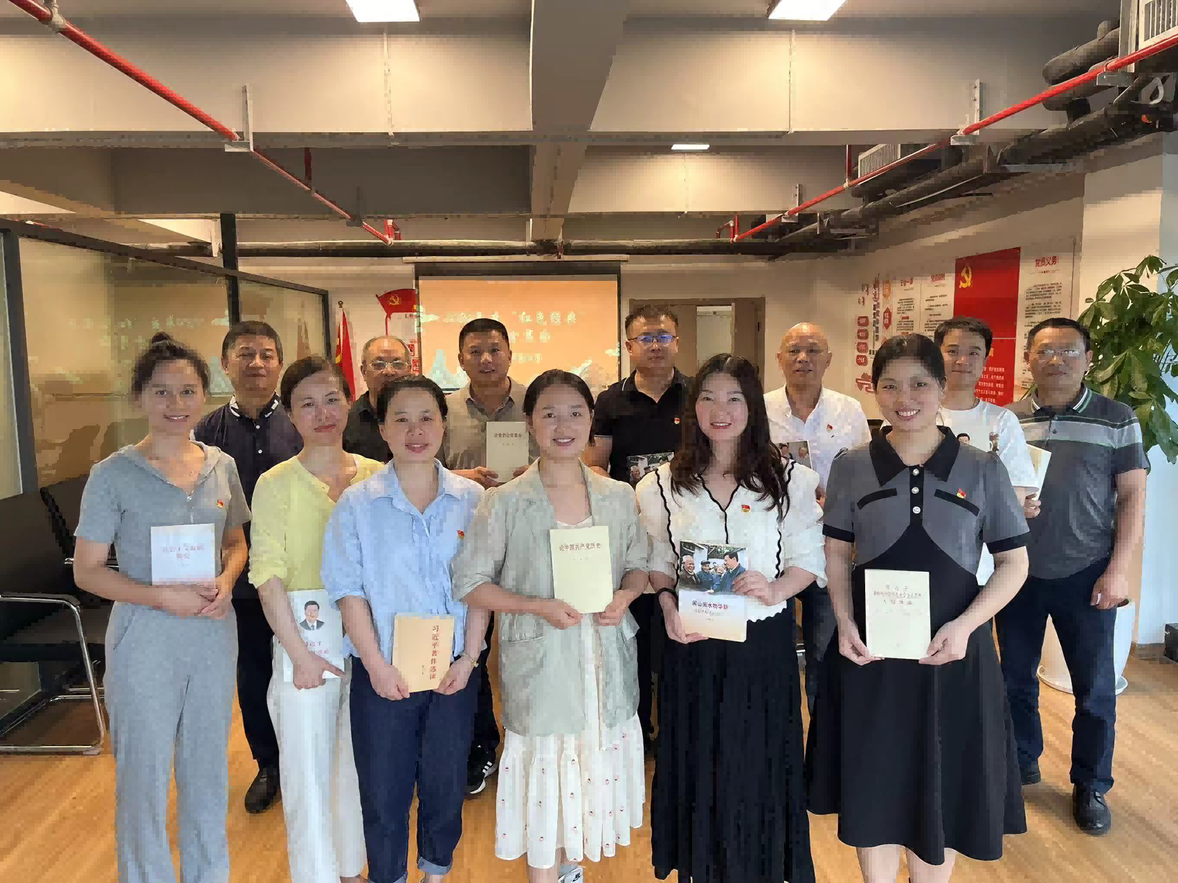 以閱讀之炬，明人生之盞 ——原生國貿黨支部“紅色經典”讀書分享會圓滿舉行